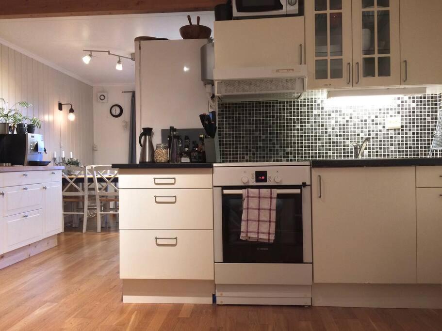 Cosy Flat For 4 Persons Apartment Kristiansand Bagian luar foto