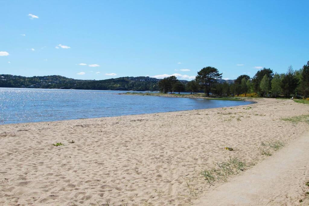 Cosy Flat For 4 Persons Apartment Kristiansand Bagian luar foto