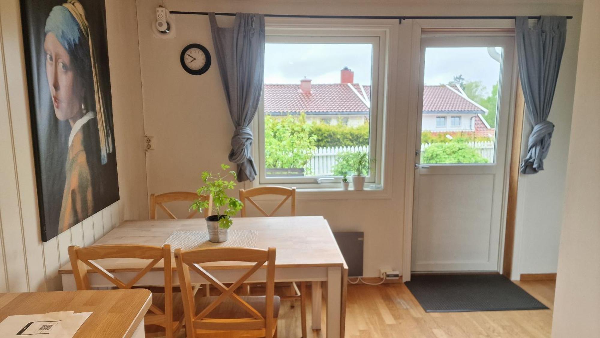 Cosy Flat For 4 Persons Apartment Kristiansand Bagian luar foto