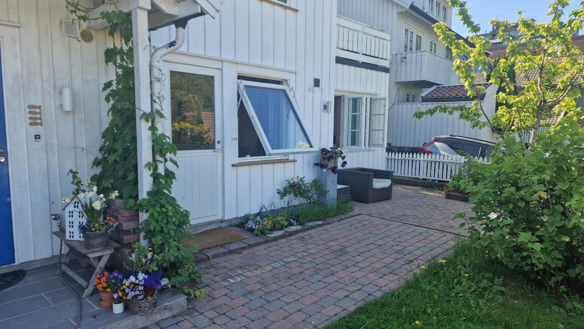 Cosy Flat For 4 Persons Apartment Kristiansand Bagian luar foto